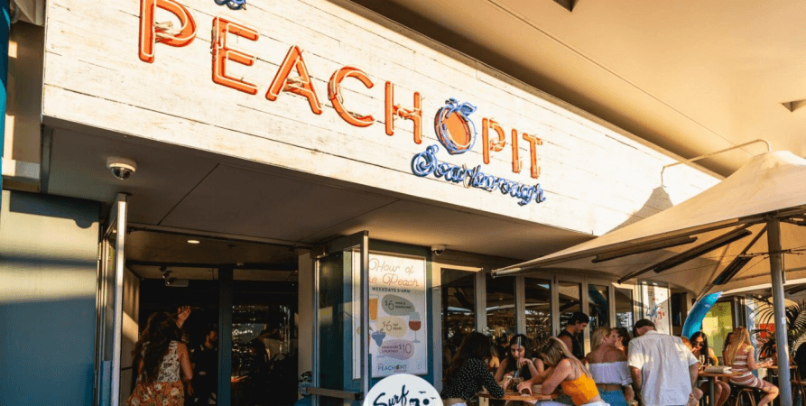 Best Sports Bars in Scarborough - Peach Pit Bar