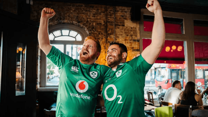 Best Sports Bars in London - The Railway Putney