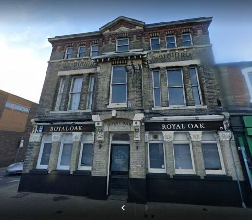 Best Sports Bars in Lowestoft - Royal Oak