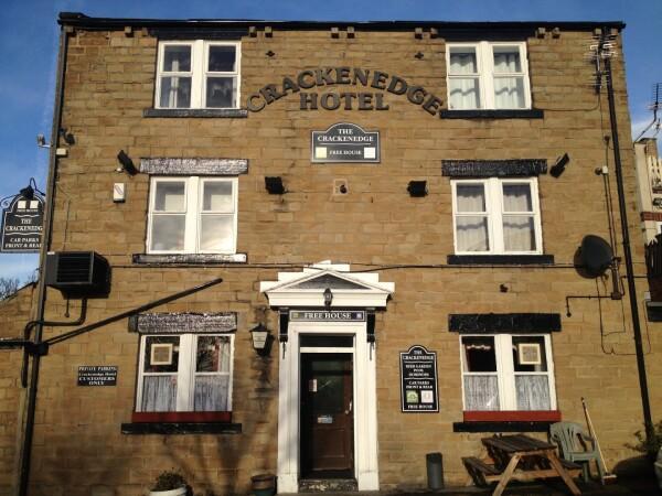 Best Sports Bars in Dewsbury - Crackenedge Hotel