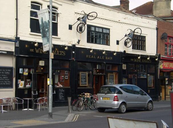 Best Sports Bars in Portsmouth - Wine Vaults