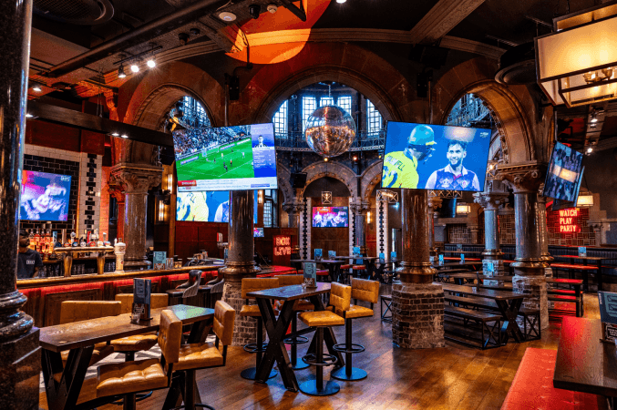 Best Sports Bars in Nottingham - BOX Nottingham