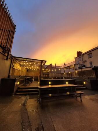 Best Sports Bars in Northampton - O'Neills