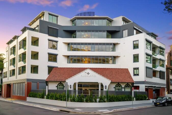 Best Sports Bars in Manly - The Manly Club on Gilbert Park