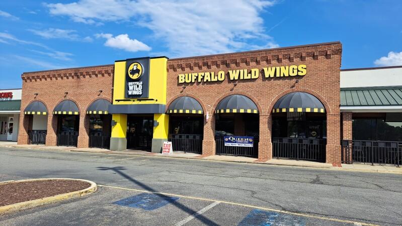 Best Sports Bars in Richmond - Buffalo Wild Wings @ Richmond, Va - W Broad St.
