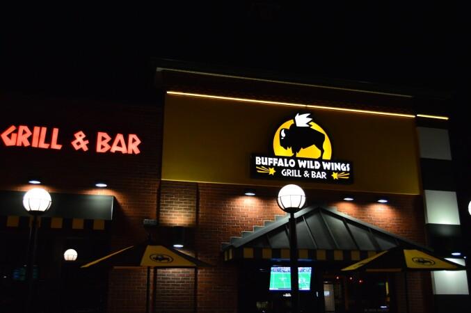 Best Sports Bars in Winchester - Buffalo Wild Wings @ Winchester, Va