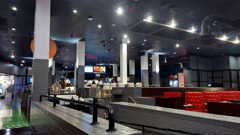 Best Sports Bars in Irvine - Dave & Busters @ Irvine
