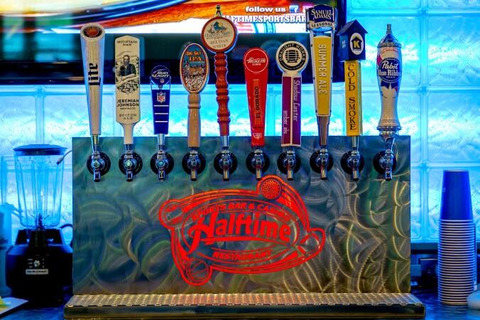 Best Sports Bars in Great Falls - Halftime Sports Bar @ Great Falls Casino