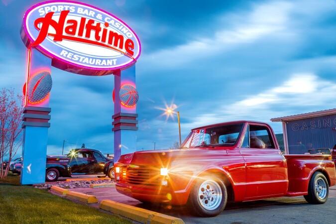 Best Sports Bars in Great Falls - Halftime Sports Bar @ Great Falls Casino