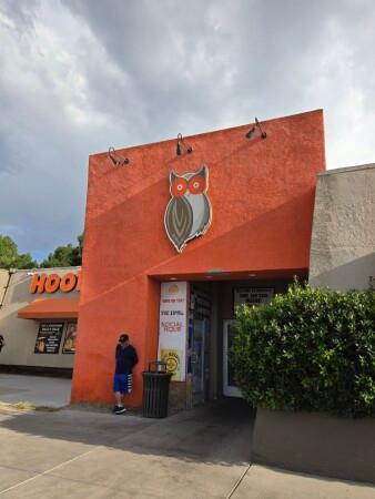 Best Sports Bars in Albuquerque - Hooters @ Albuquerque