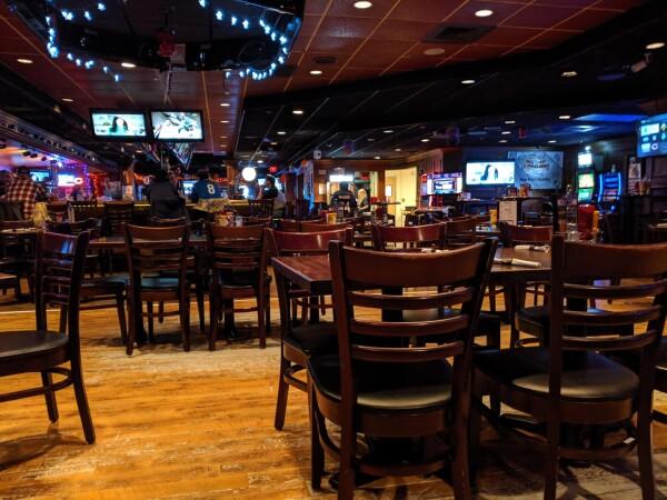 Best Sports Bars in St. Charles - Rookies Sports Bar & Grill @ St. Charles
