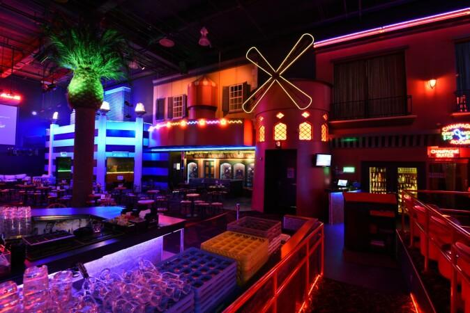 Best Sports Bars in Miami Gardens - Tootsies Cabaret @ Miami