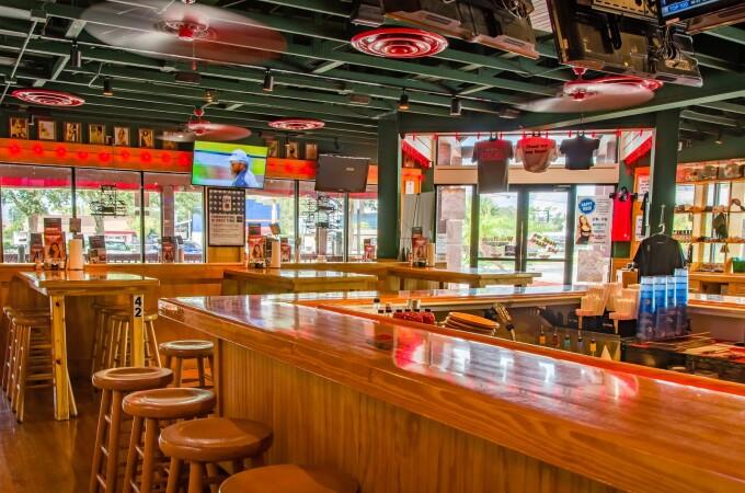 Best Sports Bars in Kissimmee - Winghouse Viii