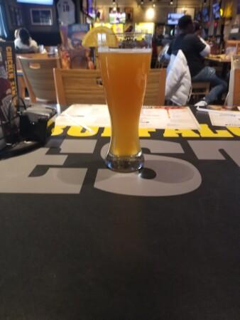 Best Sports Bars in Bloomington - Buffalo Wild Wings @ Bloomington, Il