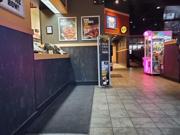 Best Sports Bars in Clinton Township - Buffalo Wild Wings @ Clinton Township, Mi