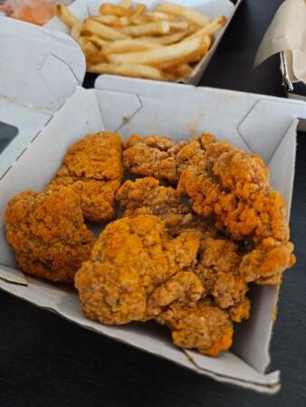 Best Sports Bars in Peoria - Buffalo Wild Wings @ East Peoria, Il