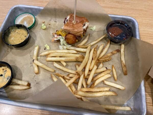 Best Sports Bars in Springfield - Buffalo Wild Wings @ Springfield, Il - Wabash Ave.