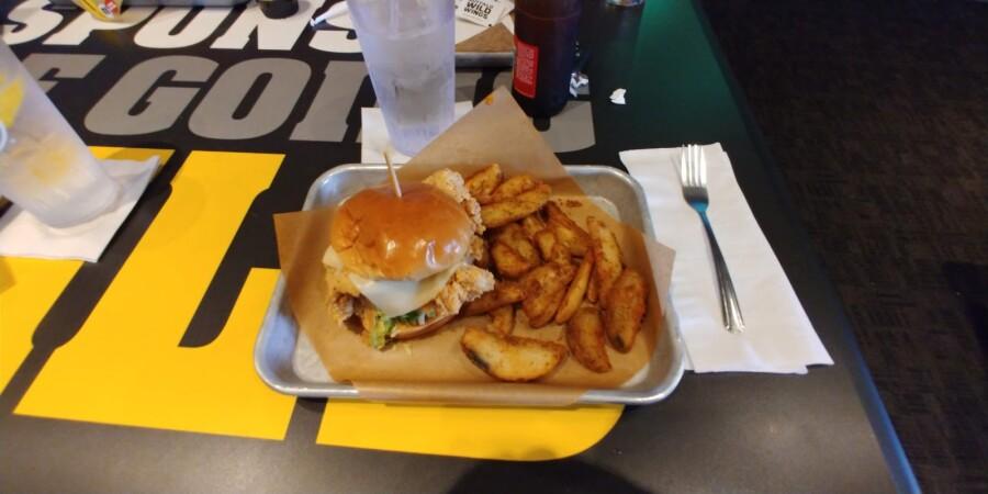 Best Sports Bars in Lawton - Buffalo Wild Wings @ Lawton, Ok