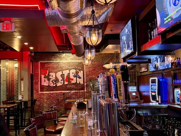 Best Sports Bars in Boston - Causeway Restaurant & Bar
