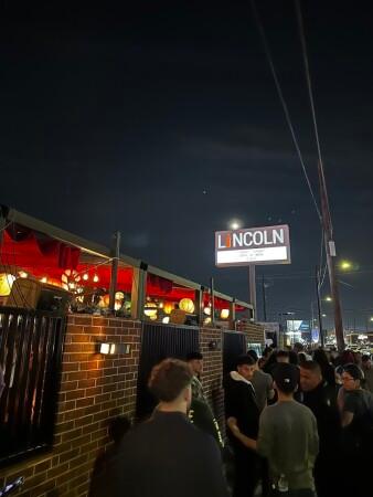 Best Sports Bars in Houston - Lincoln Bar & Kitchen
