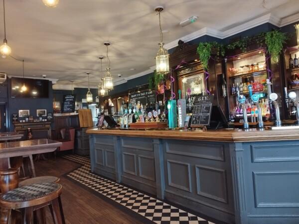 Best Sports Bars in Covent Garden - Prince of Wales