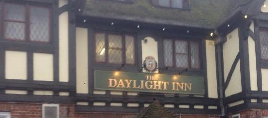 Best Sports Bars in Orpington - Daylight Inn