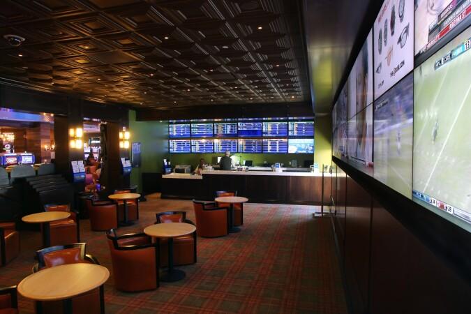 Best Sports Bars in Las Vegas - William Hill @ Plaza Hotel And Casino