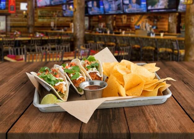 Best Sports Bars in Livonia - Twin Peaks Restaurant @ Livonia