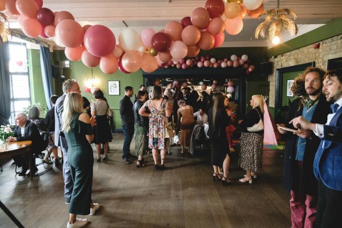 Best Sports Bars in London - The Heathcote and Star