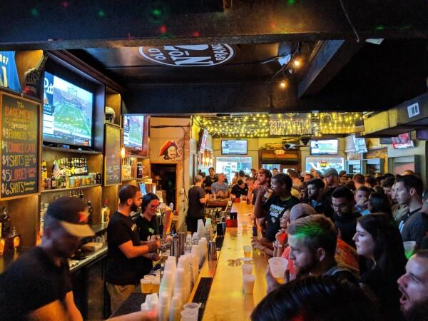 Best Sports Bars in Orlando - Basement