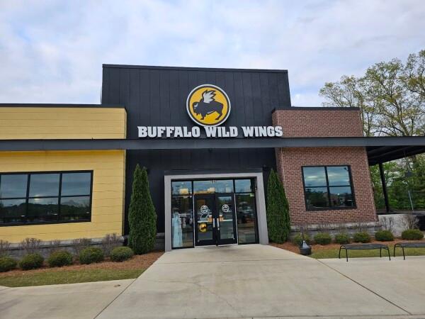 Best Sports Bars in Huntsville - Buffalo Wild Wings @ Huntsville, Al-Watercress