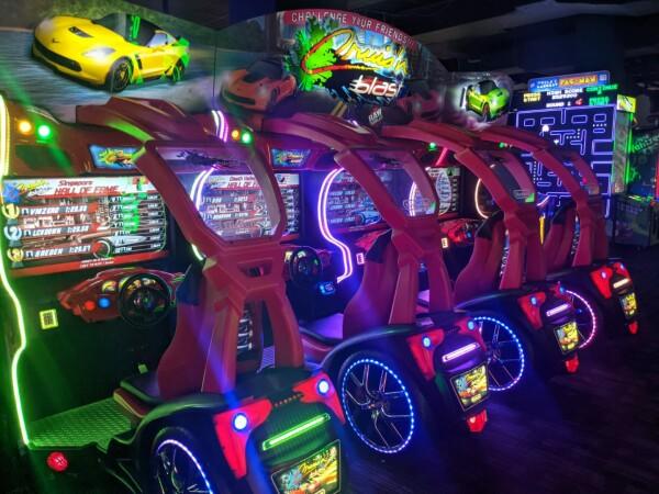 Best Sports Bars in Carlsbad - Dave & Busters @ Carlsbad