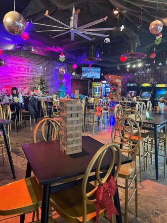 Best Sports Bars in New Orleans - Barcadia @ The Main Room