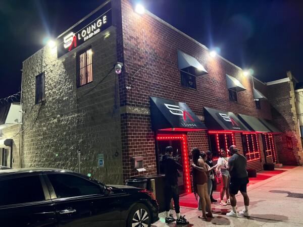 Best Sports Bars in Philadelphia - 5Th Street Lounge