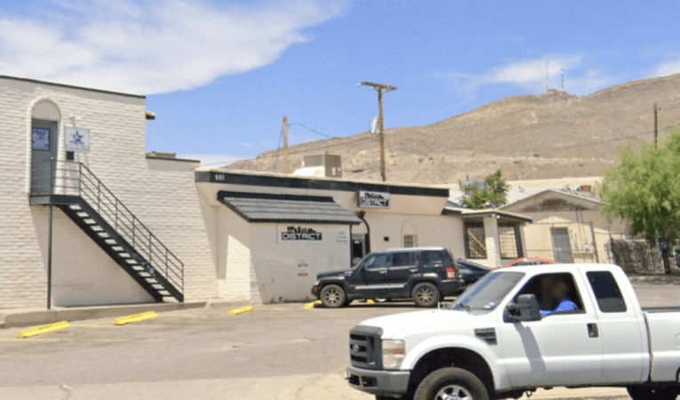 Best Sports Bars in El Paso - District Pub & Kitchen @ 601 N Piedras St.