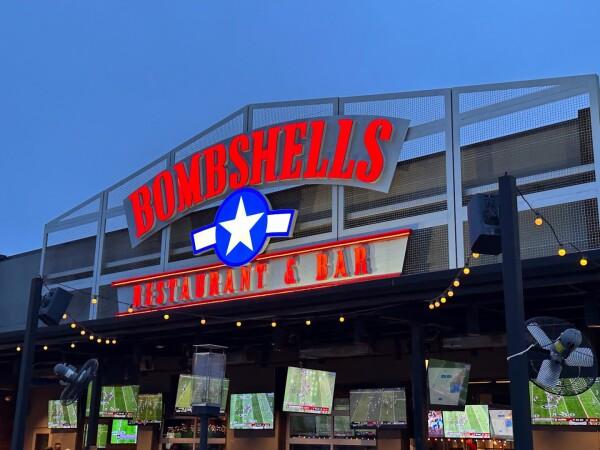 Best Sports Bars in Pearland - Bombshells @ Pearland
