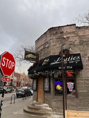 Best Sports Bars in Chicago - Lotties Pub