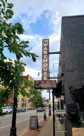 Best Sports Bars in Chicago - The Warehouse Bar & Pizzeria Chicago