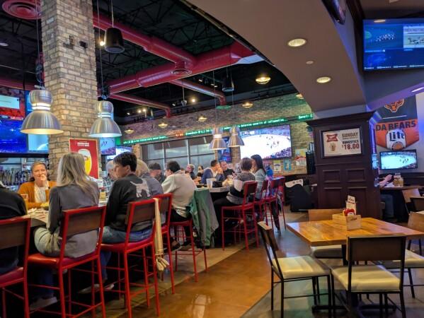 Best Sports Bars in Roselle - Rookies Sports Bar @ Roselle