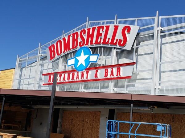 Best Sports Bars in Tomball - Bombshells @ 249