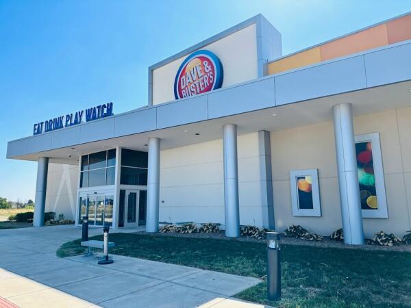 Best Sports Bars in Wichita - Dave & Busters @ Wichita