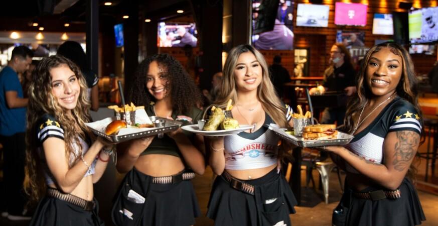 Best Sports Bars in Katy - Bombshells @ Katy Frwy