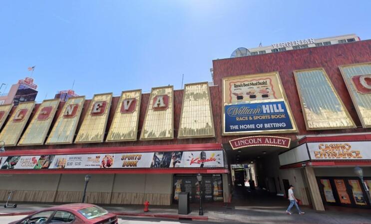 Best Sports Bars in Reno - William Hill Sportsbook @ Club Cal Neva Casino