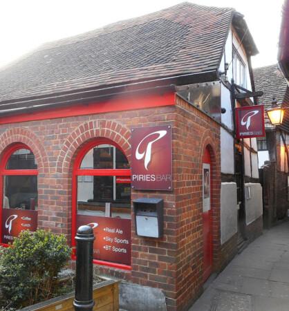 Best Sports Bars in Horsham - Piries Bar