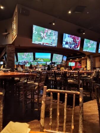 Best Sports Bars in Myrtle Beach - Twin Peaks Restaurant @ Myrtle Beach, Sc
