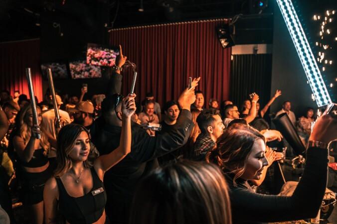 Best Sports Bars in Salt Lake City - Flanker Kitchen And Sporting Club