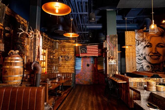 Best Sports Bars in Salt Lake City - Flanker Kitchen And Sporting Club