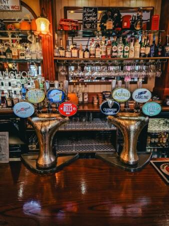 Best Sports Bars in Covent Garden - Crown & Anchor
