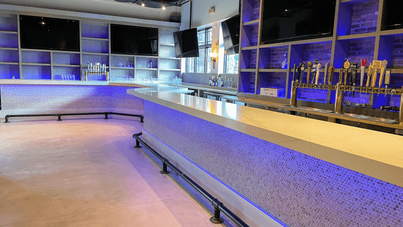 Best Sports Bars in New Milford - River & Henley Bar And Restaurant