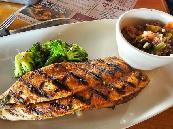 Best Sports Bars in East Ridge - Twin Peaks Restaurant @ Chattanooga